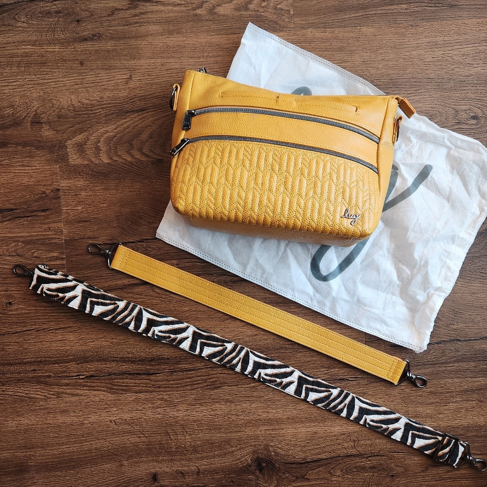 Lug VL Slider Crossbody Purse Amber Yellow